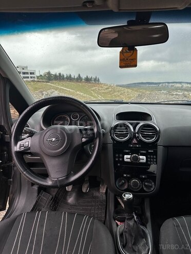 Opel Corsa 2010, 256,000 km - 1.3 l - Naxçıvan