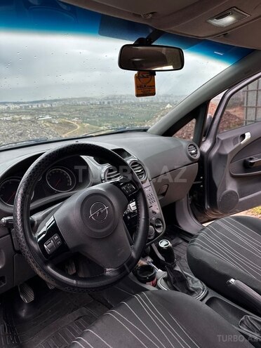 Opel Corsa 2010, 256,000 km - 1.3 l - Naxçıvan