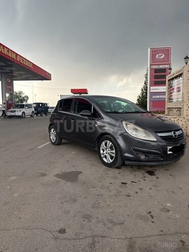 Opel Corsa 2010, 256,000 km - 1.3 l - Naxçıvan