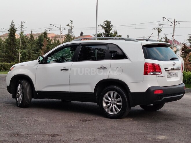 Kia Sorento 2011, 223,900 km - 2.0 l - Bakı