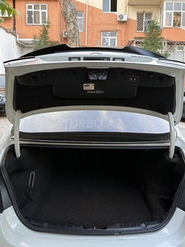 BMW 528 2015, 183,000 km - 2.0 l - Bakı