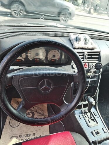 Mercedes C 240 2002, 433,752 km - 2.6 l - Bakı