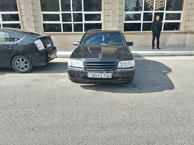 Mercedes C 240 2002, 433,752 km - 2.6 l - Bakı