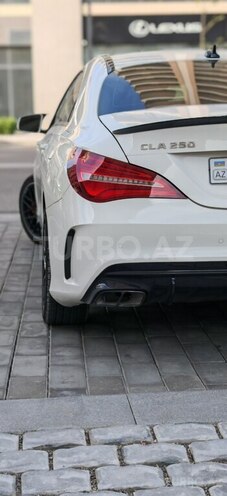 Mercedes CLA 250 4MATIC 2017, 180,000 km - 2.0 л - Bakı