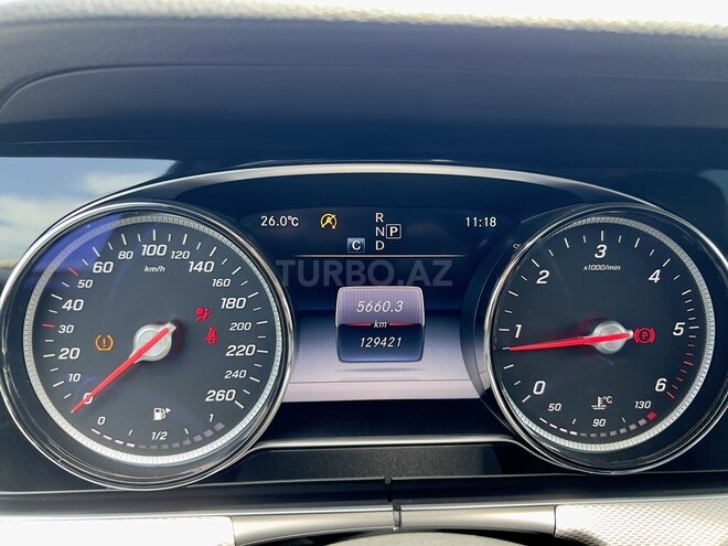 Mercedes E 220 d 2016, 129,000 km - 2.2 l - Bakı