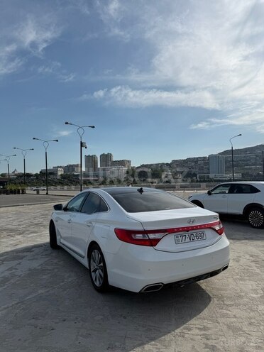 Hyundai Grandeur-7