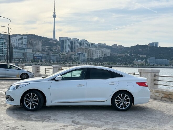Hyundai Grandeur-9