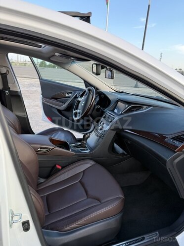 Hyundai Grandeur-17