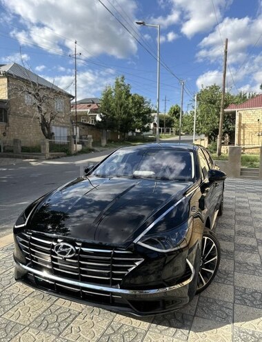 Hyundai Sonata-1
