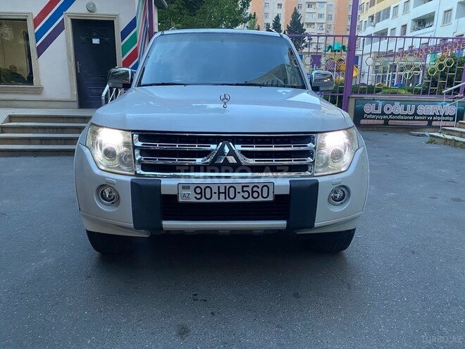 Mitsubishi Pajero 2009, 245,717 km - 3.5 l - Bakı