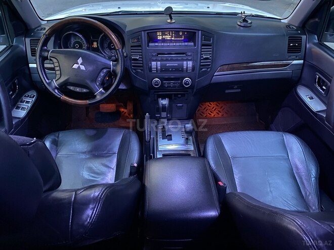 Mitsubishi Pajero 2009, 245,717 km - 3.5 l - Bakı
