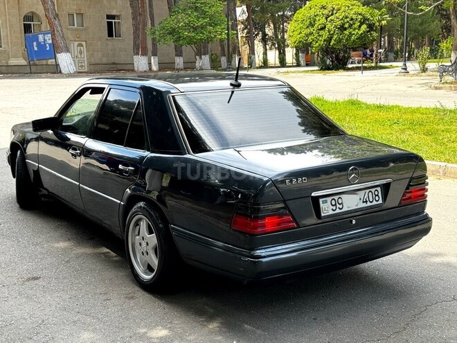 Mercedes E 220 1995, 350,460 km - 2.2 l - Bakı