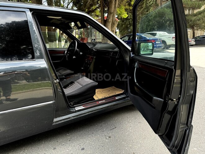 Mercedes E 220 1995, 350,460 km - 2.2 l - Bakı