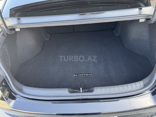 Hyundai  2023, 14,200 km - 1.6 l - Bakı