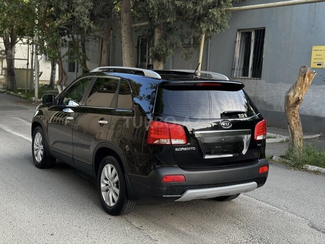 Kia Sorento 2011, 245,000 km - 2.0 l - Bakı