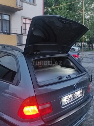 BMW 320 2002, 300,000 km - 2.2 л - Yevlax