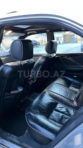 Mercedes E 320 2000, 380,000 km - 3.2 l - Salyan