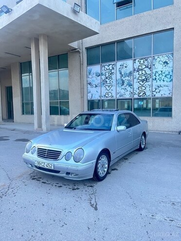 Mercedes E 320 2000, 380,000 km - 3.2 l - Salyan