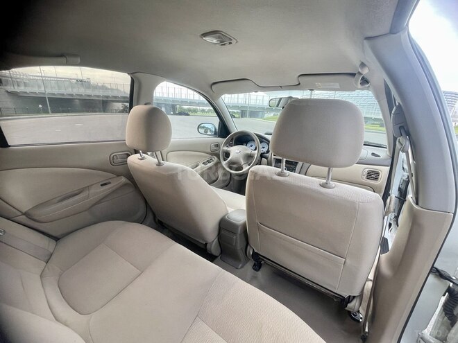 Nissan Sunny 2010, 179,000 km - 1.6 л - Bakı