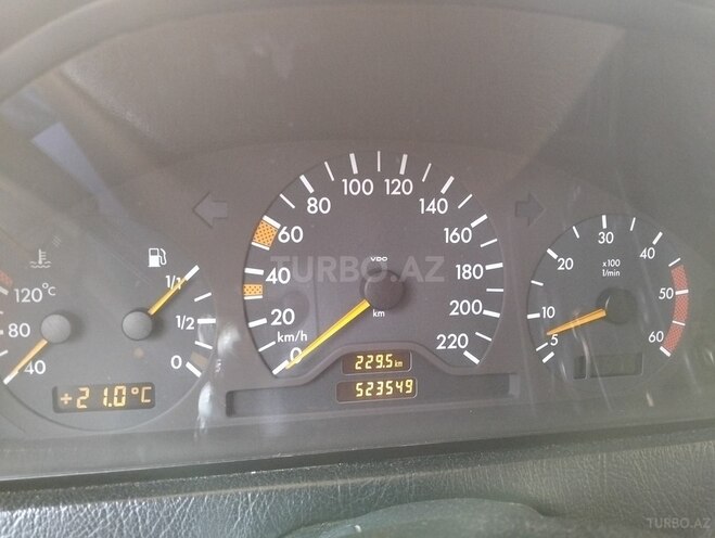 Mercedes C 220 d 2000, 523,549 km - 2.2 l - Neftçala