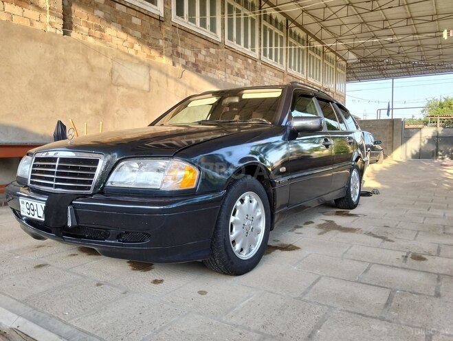 Mercedes C 220 d 2000, 523,549 km - 2.2 l - Neftçala