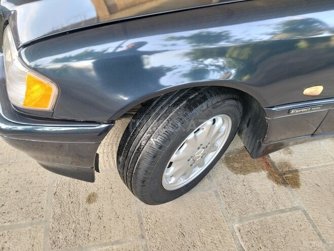 Mercedes C 220 d 2000, 523,549 km - 2.2 l - Neftçala