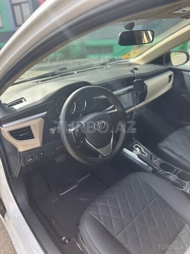 Toyota Corolla 2014, 178,000 km - 1.6 l - Bakı