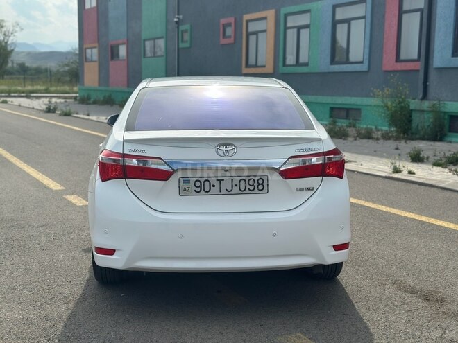 Toyota Corolla 2014, 178,000 km - 1.6 l - Bakı