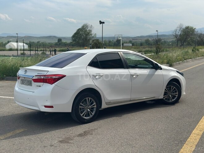 Toyota Corolla 2014, 178,000 km - 1.6 l - Bakı