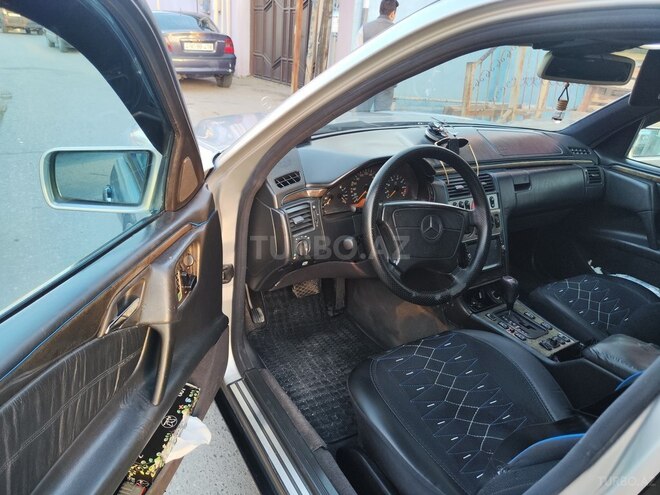 Mercedes E 240 1998, 470,000 km - 2.4 l - Bakı