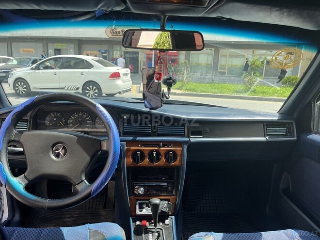 Mercedes 190 1992, 291,000 km - 2.0 л - Bakı