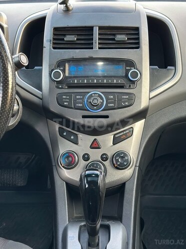 Chevrolet Aveo-19