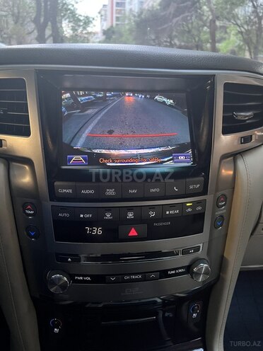 Lexus LX 570 2013, 198,000 km - 5.7 л - Bakı