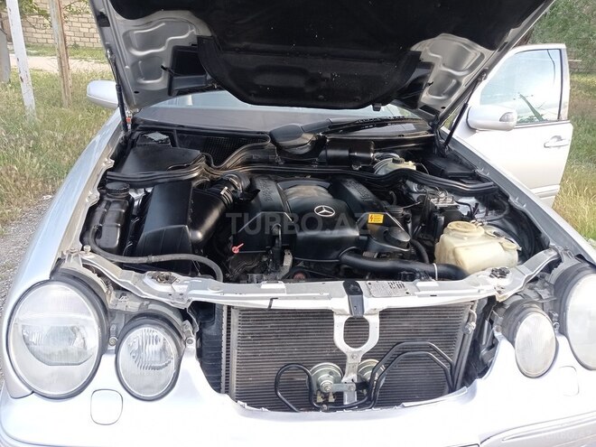 Mercedes E 280 2000, 257,000 km - 2.8 l - Bakı