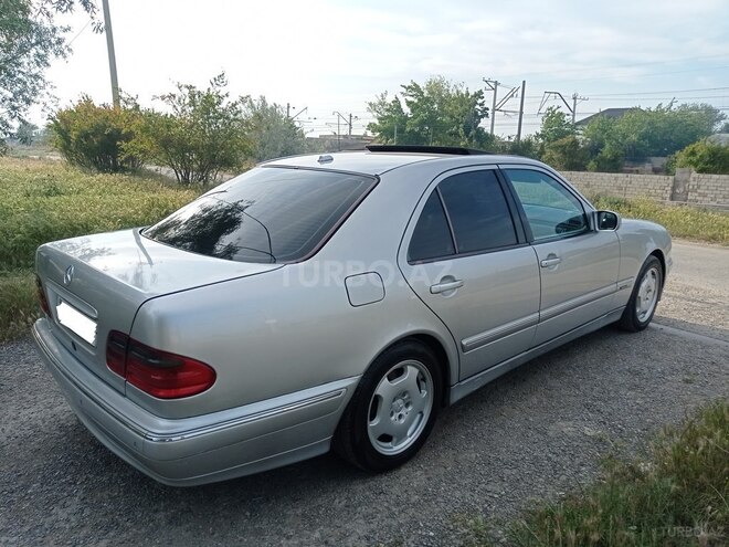 Mercedes E 280 2000, 257,000 km - 2.8 l - Bakı