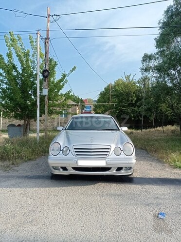 Mercedes E 280 2000, 257,000 km - 2.8 l - Bakı