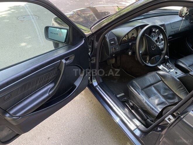 Mercedes C 230 1999, 332,000 km - 2.3 l - Bakı