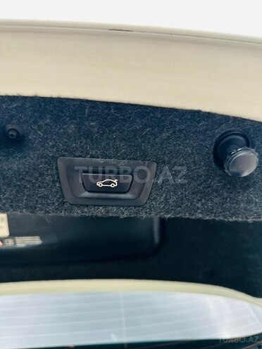 BMW 528 2012, 255,000 km - 2.0 l - Qəbələ