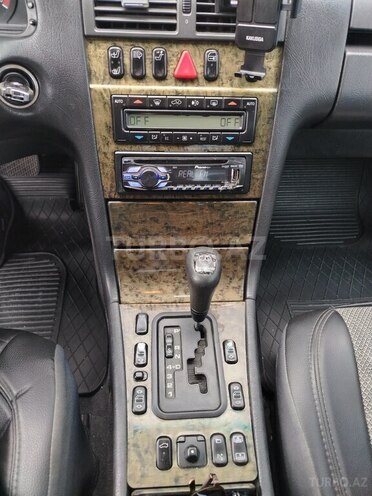 Mercedes E 240 1998, 240,000 km - 2.4 l - Şəki