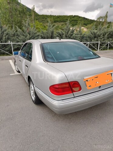 Mercedes E 240 1998, 240,000 km - 2.4 l - Şəki