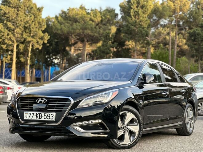 Hyundai Sonata-4