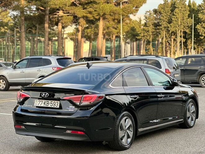 Hyundai Sonata-6