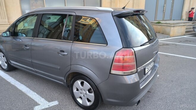 Opel Zafira 2005, 245,800 km - 2.2 l - Sumqayıt