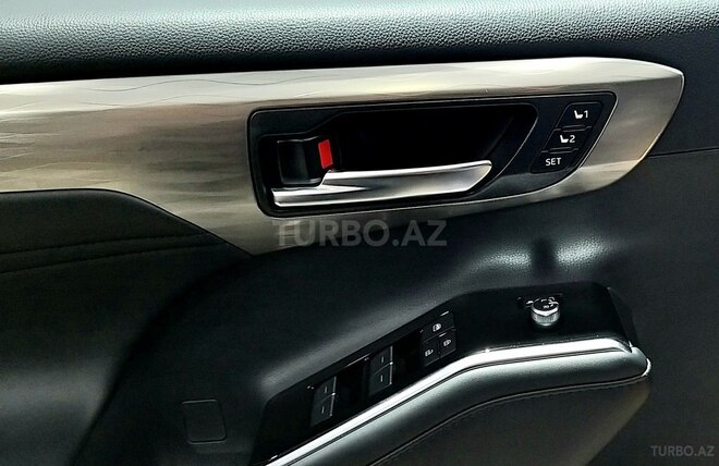 Toyota Highlander-21