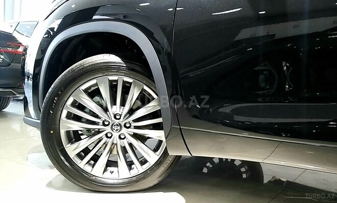 Toyota Highlander-12