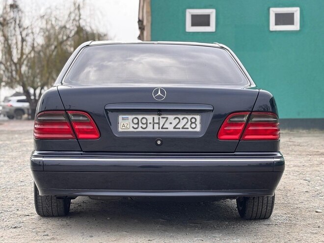 Mercedes E 270 1999, 322,161 km - 2.7 л - Göyçay