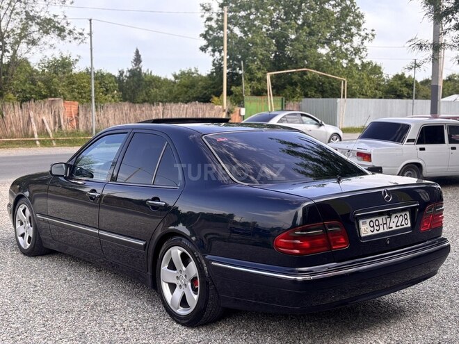 Mercedes E 270 1999, 322,161 km - 2.7 л - Göyçay