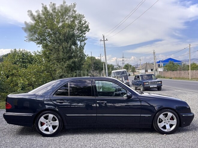 Mercedes E 270 1999, 322,161 km - 2.7 л - Göyçay