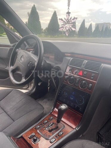 Mercedes E 220 d 1999, 449,000 km - 2.2 l - Gəncə