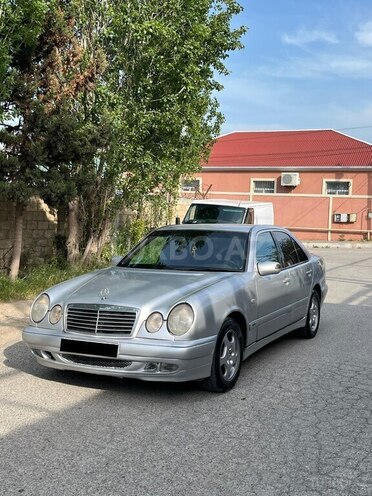 Mercedes E 220 d 1999, 250,000 km - 2.2 л - Bakı
